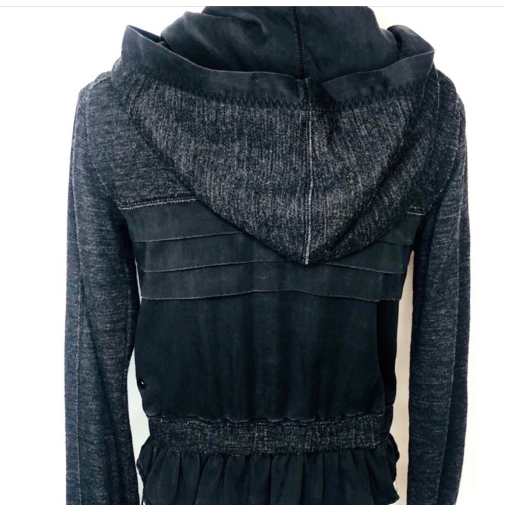 LULULEMON SATTVA RARE cropped ruffle hoodie jacket